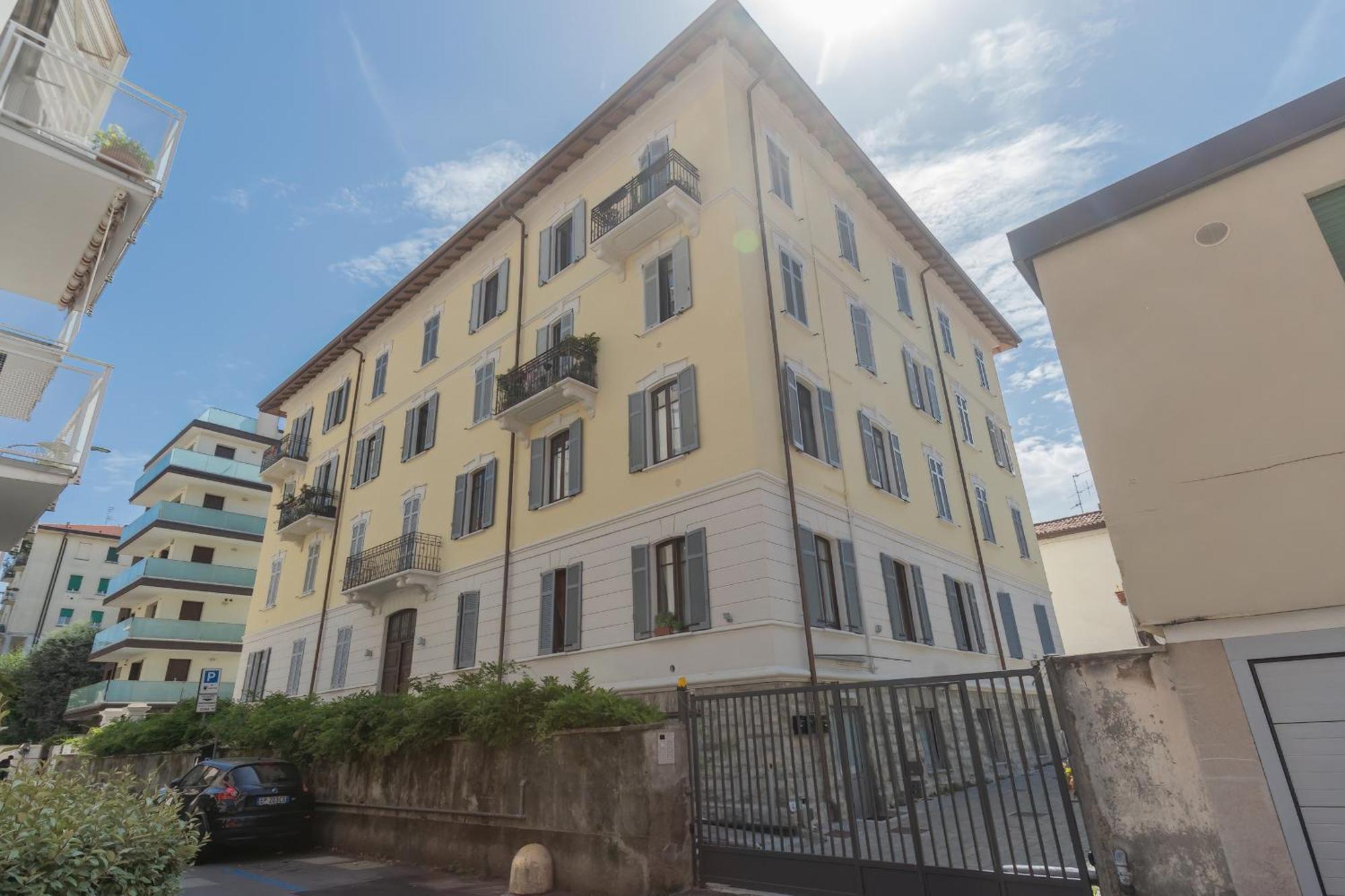 Manaraquattro - Apartament In Como Near The Center With Free Parking - Lake コモ エクステリア 写真